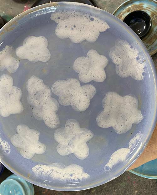 Talerz wykonany na kole garncarskim